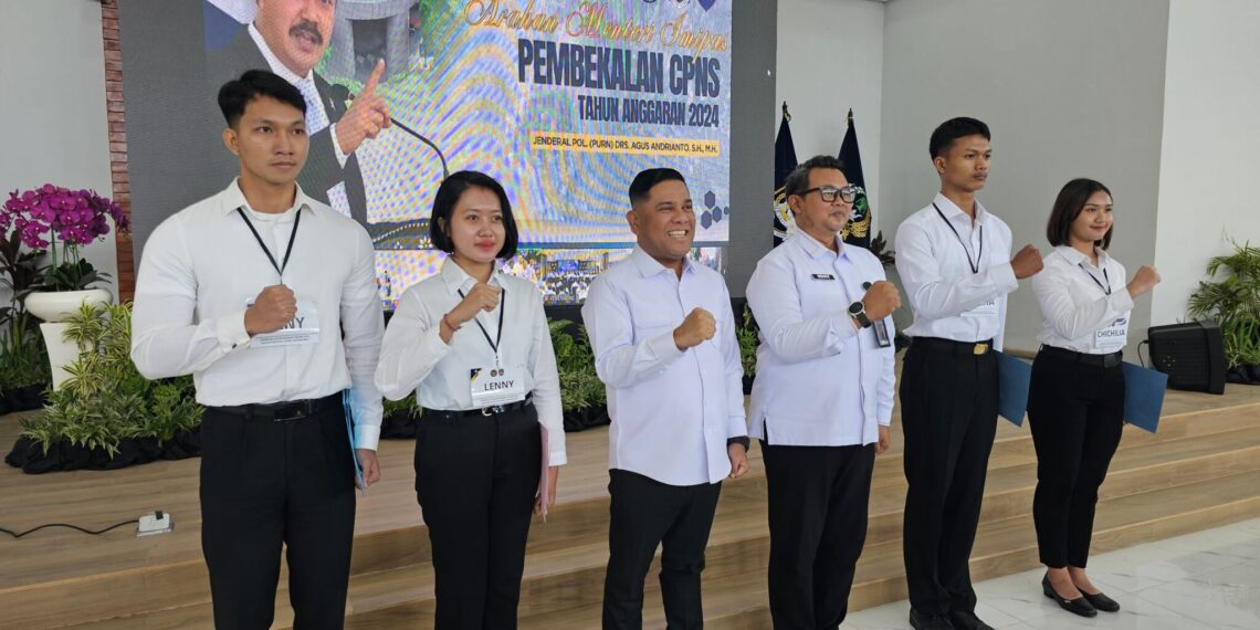 Terima SK CPNS, 57 Pemeriksa Keimigrasian Siap Perkuat Layanan di Imigrasi Ngurah Rai