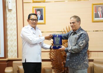 SINERGI KUAT IMIGRASI NGURAH RAI DAN KONSULAT AS PERKUAT PELAYANAN VISA DI BALI