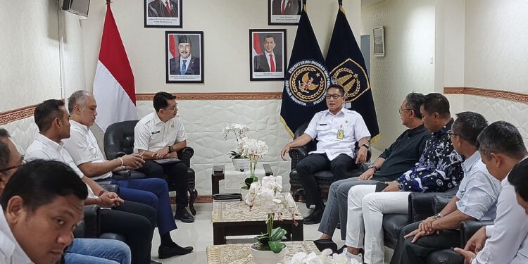 SINERGI IMIGRASI NGURAH RAI DENGAN DINAS PARIWISATA BALI, BANGUN PARIWISATA BALI BERKUALITAS DAN BERMARTABAT