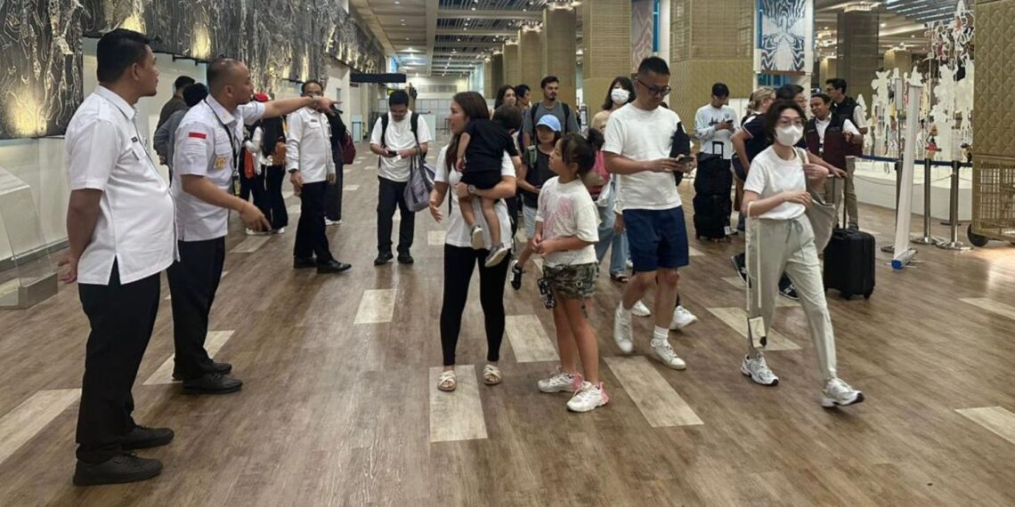 PERSIAPAN IMPLEMENTASI APLIKASI ALL INDONESIA PADA BANDARA SOEKARNO HATTA, NGURAH RAI, DAN JUANDA