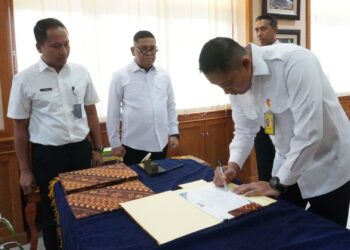 PENANDATANGANAN PAKTA INTEGRITAS JAJARAN IMIGRASI