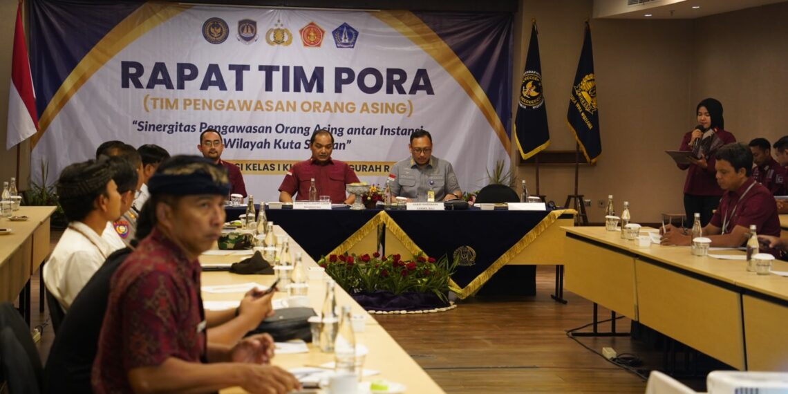 TIMPORA KUTA SELATAN TINGKATKAN SINERGITAS PENGAWASAN ORANG ASING