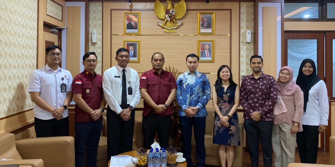PERKUAT HUBUNGAN BILATERAL, IMIGRASI NGURAH RAI DAN KEDUTAAN SINGAPURA BAHAS SISTEM EXIT PERMIT DAN DEPORTASI