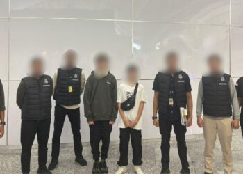 IMIGRASI NGURAH RAI DEPORTASI DUA WNA AUSTRALIA, TEGAKKAN HUKUM KEIMIGRASIAN