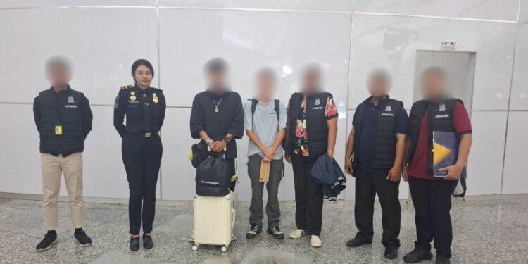 WN CINA DIDEPORTASI, IMIGRASI NGURAH RAI PASTIKAN MASUK DAFTAR PENANGKALAN