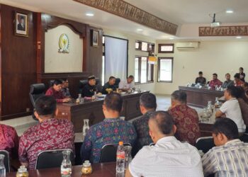 RAPAT DENGAR PENDAPAT DENGAN DPD RI, KANWIL DITJENIM BALI HADIR MENJAWAB KERAGUAN MASYARAKAT