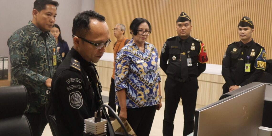 IMIGRASI NGURAH RAI TERIMA KUNJUNGAN OMBUDSMAN, KOMITMEN TINGKATKAN PELAYANAN DI TEMPAT PEMERIKSAAN IMIGRASI