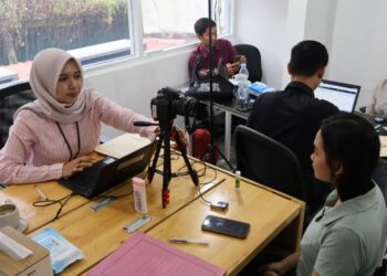 INOVASI LAYANAN PASPOR: KANTOR IMIGRASI NGURAH RAI HADIRKAN KEMUDAHAN UNTUK KARYAWAN PT. MONOKAL BIZTRA MANAJEMEN