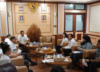 KUNJUNGAN KERJA KANIM BOGOR DAN TANGERANG BAHAS PENGUATAN KEHUMASAN SERTA PEMANFAATAN TEKNOLOGI INFORMASI DI IMIGRASI NGURAH RAI