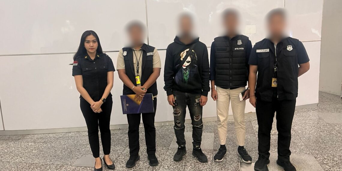 WN MAROKO DIDEPORTASI KARENA MELANGGAR KETENTUAN IZIN TINGGAL DI INDONESIA