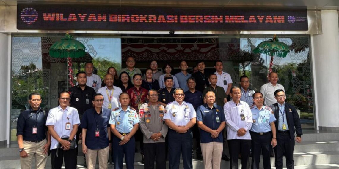 RAPAT KOORDINASI DAN KOLABORASI KOMITE FAL BANDARA INTERNASIONAL I GUSTI NGURAH RAI