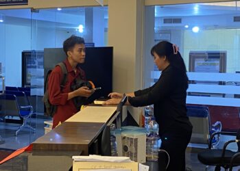 IMIGRASI NGURAH RAI GELAR LAYANAN PASPOR MERDEKA, LAYANI 41 PEMOHON DI AKHIR PEKAN