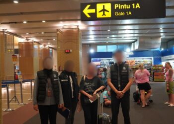 IMIGRASI NGURAH RAI DEPORTASI WN PERANCIS YANG MENGGUNAKAN VISA ON ARRIVAL UNTUK BEKERJA