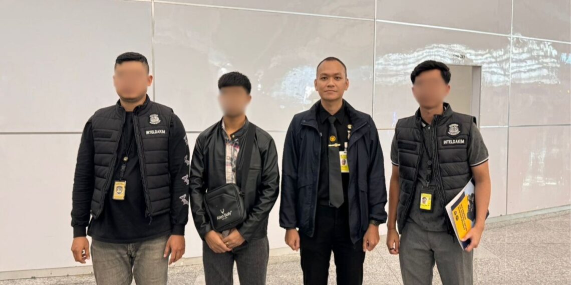 IMIGRASI NGURAH RAI DEPORTASI WNA INDIA, TEGASKAN ATURAN KEIMIGRASIAN