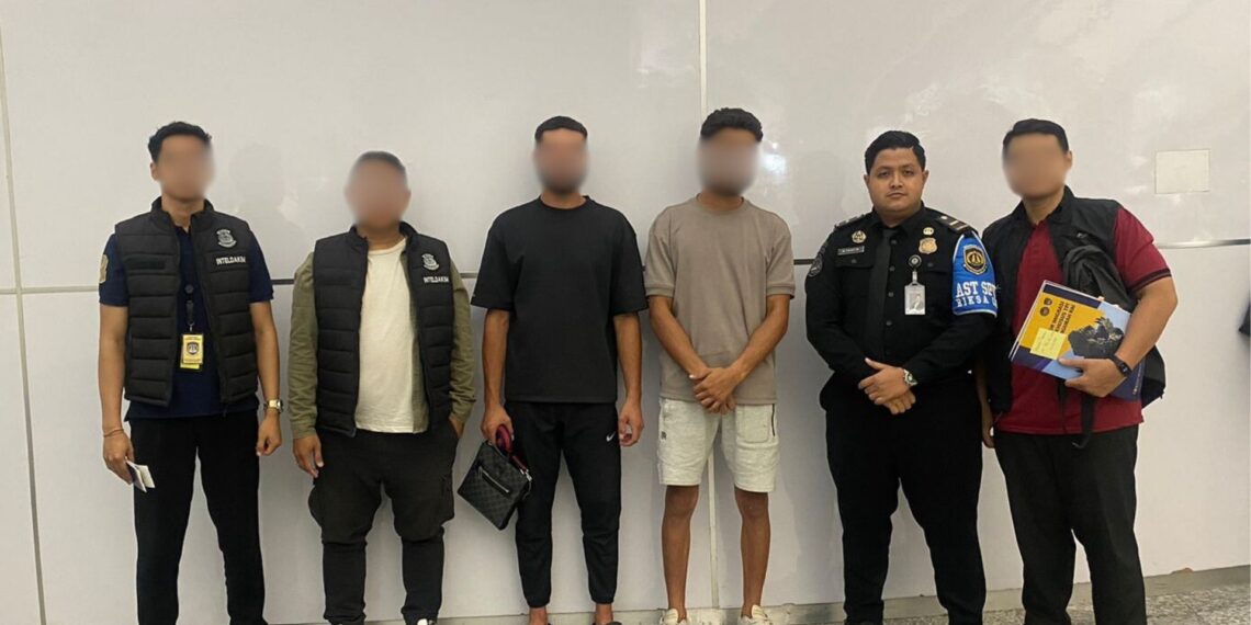KANIM NGURAH RAI TINDAK PELANGGAR KEIMIGRASIAN:  DUA WNA AUSTRALIA DIDEPORTASI