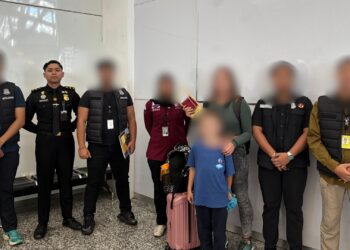 KANIM NGURAH RAI TINDAK PELANGGAR KEIMIGRASIAN:  DUA WNA DENMARK DIDEPORTASI