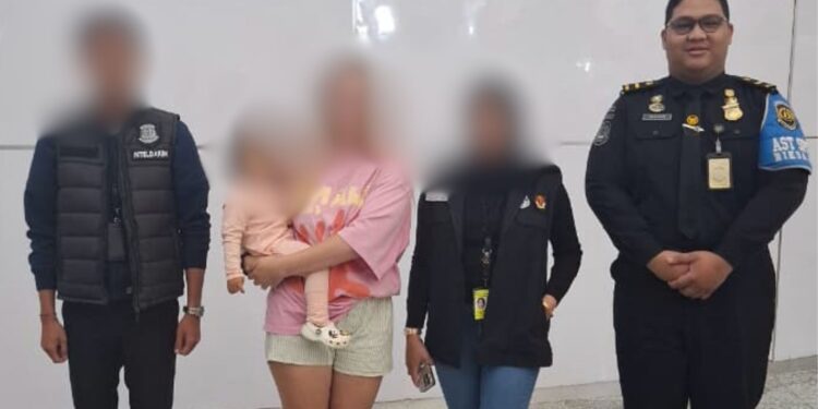 TINDAKAN TEGAS! IMIGRASI NGURAH RAI DEPORTASI WN RUSIA PELANGGAR ATURAN KEIMIGRASIAN