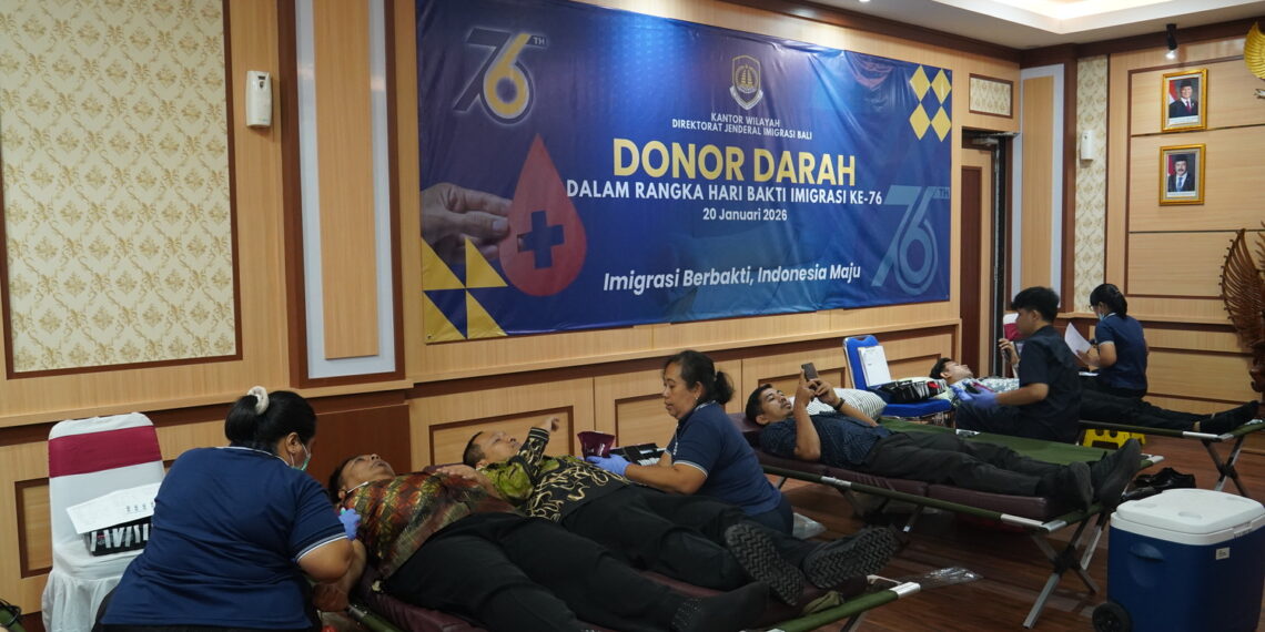 IMIGRASI BALI GELAR DONOR DARAH PERINGATI HARI BHAKTI IMIGRASI KE-76
