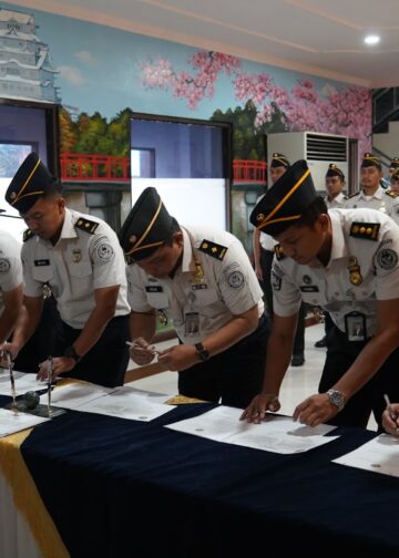 Perkuat Integritas, Imigrasi Ngurah Rai Teken Komitmen Bersama dan Perjanjian Kinerja