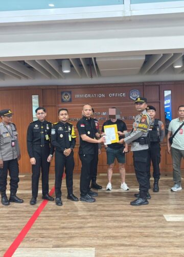 Imigrasi Ngurah Rai Amankan Buronan Interpol Asal Inggris: Tegaskan Bali Bukan Tempat Pelarian Kriminal Internasional