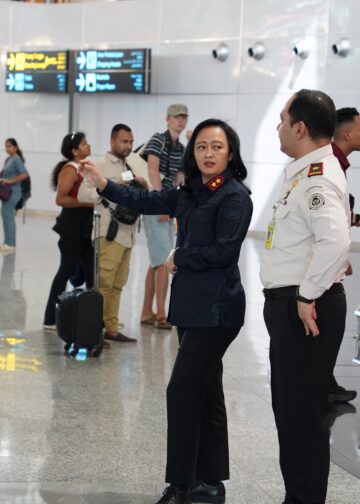 Penutupan Jalur Udara Timur Tengah Masih Berlanjut, Kanwil Ditjen Imigrasi Bali Pastikan Pelayanan Dan Pengawasan Keimigrasian Bagi Wna Terdampak Seluruh Bali Berjalan Dengan Baik