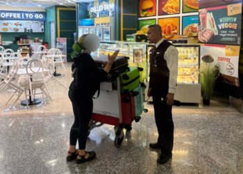 Imigrasi Ngurah Rai Deportasi WN Arab Saudi Akibat Membuat Kegaduhan di Bandara Ngurah Rai