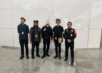Dalam Dua Pekan, Imigrasi Ngurah Rai Deportasi 12 WNA, 7 di Antaranya Terlibat Pemasaran Vila Ilegal di Bali
